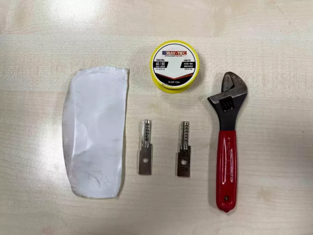 Mersin'de Hırsızlık Yapan 3 Kadın Yakalandı