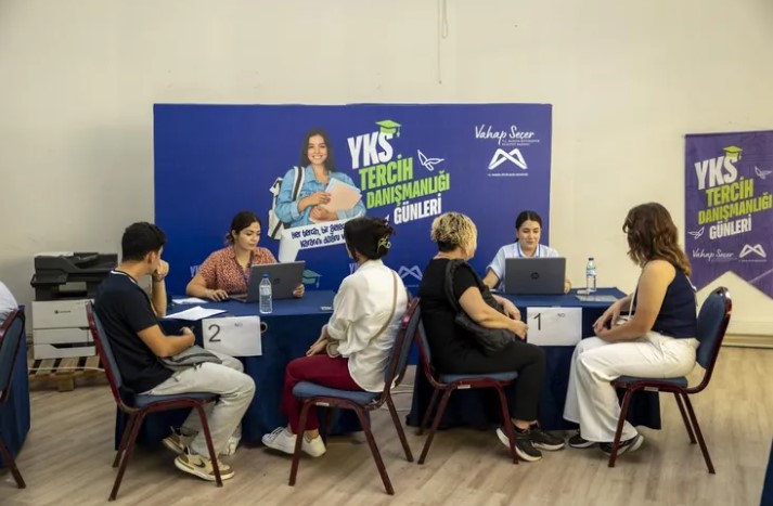 Mersin’den Gençlere Ücretsiz YKS Tercih Danışmanlığı